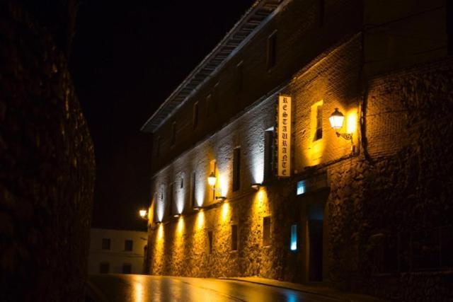 Hostal Rural Los Telares Pastrana Exteriör bild